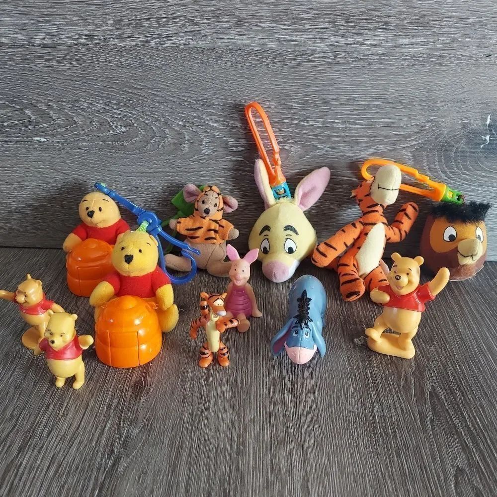 Disney Winnie The Pooh Toy Figures Backpack Clips Bundle